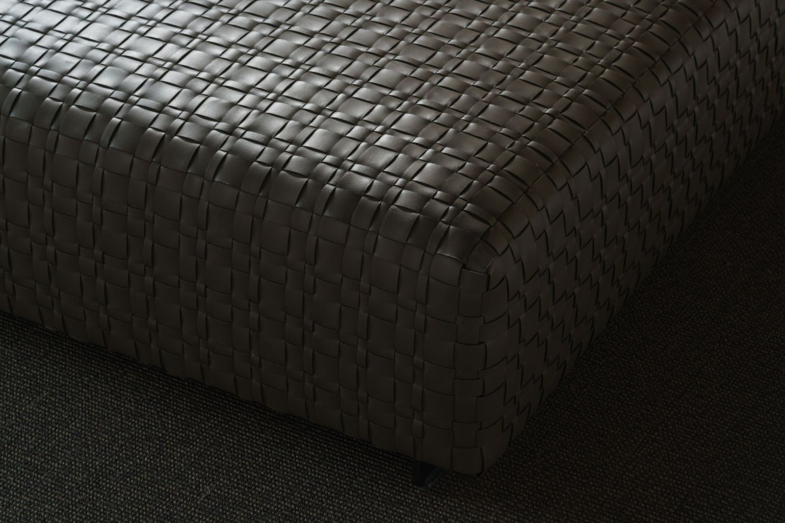 Flexform Пуф Bangkok Olive 120 от Flexform — в интерьере