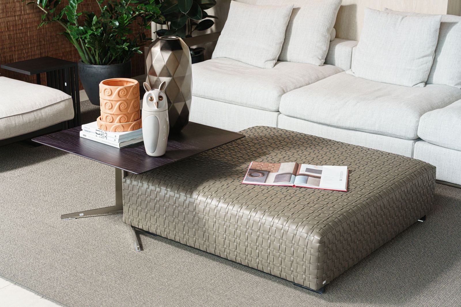 Flexform Пуф Bangkok Olive 120 от Flexform — в интерьере