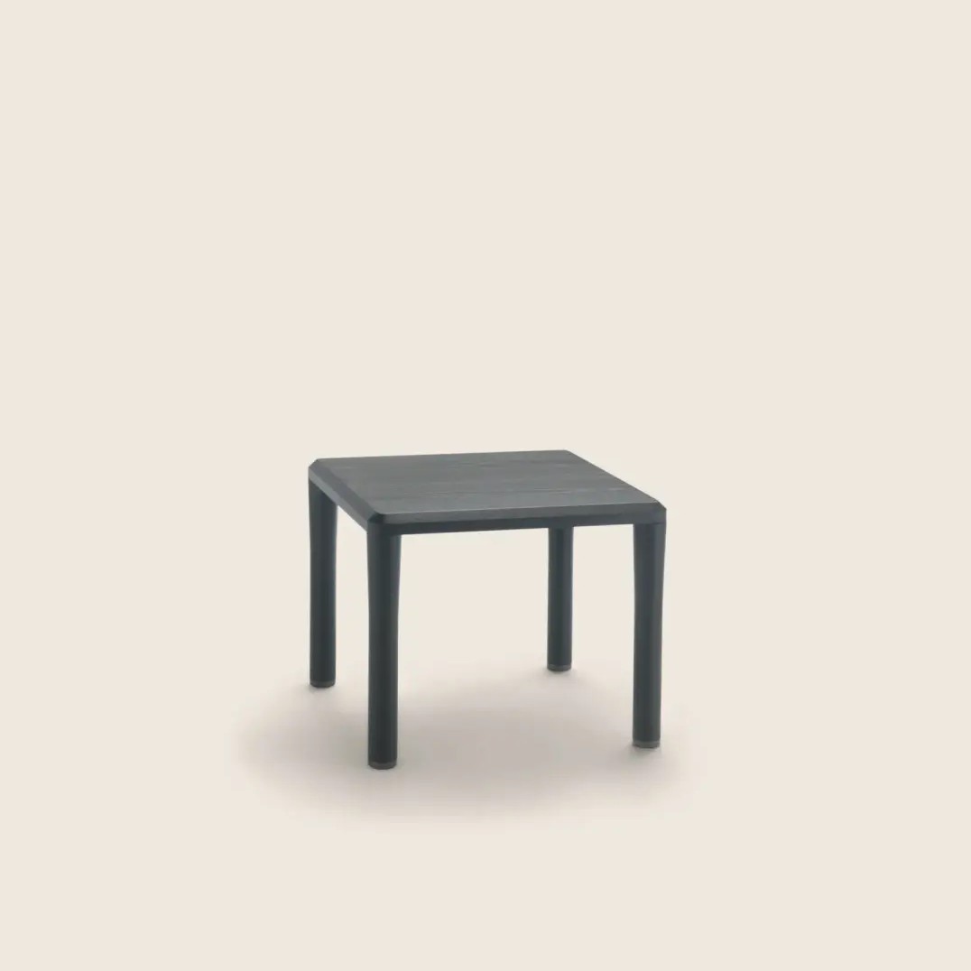 Flexform Журнальный столик Kobo Brown 40/54 от Flexform — в интерьере
