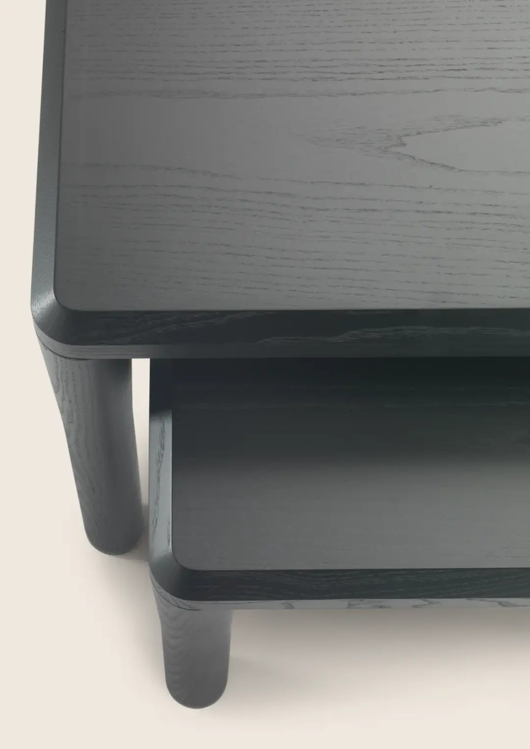 Flexform Журнальный столик Kobo Brown 40/54 от Flexform — в интерьере