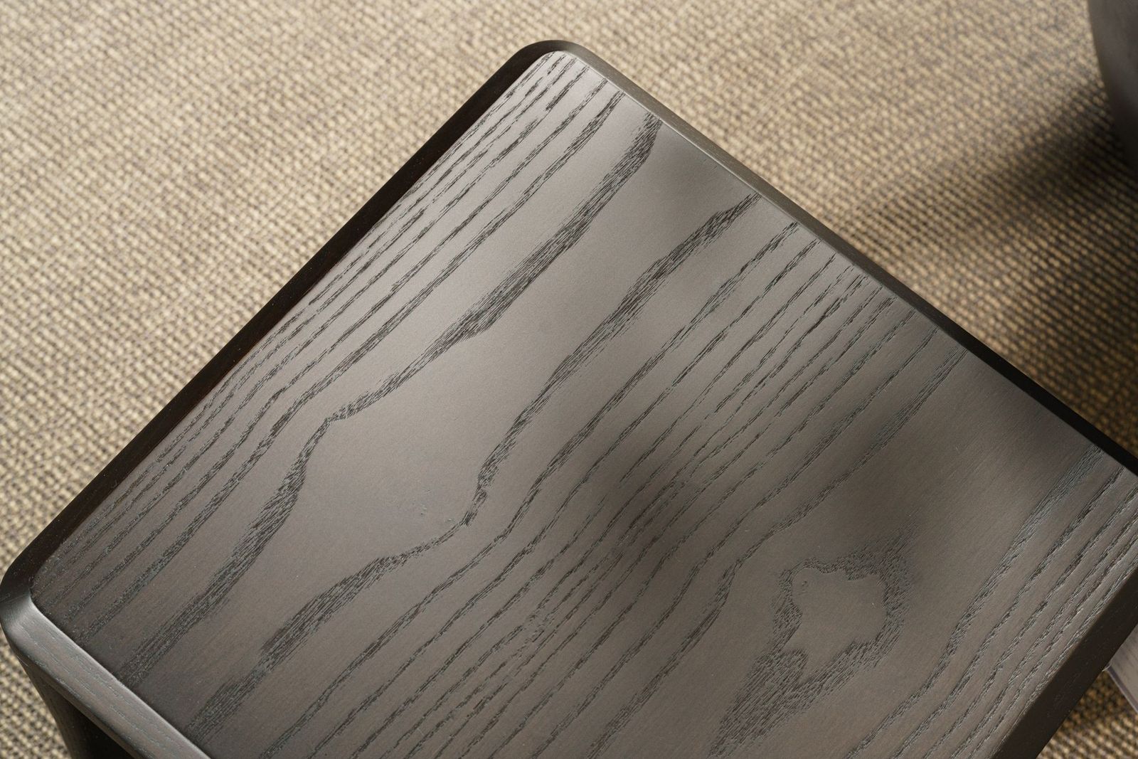 Flexform Журнальный столик Kobo Brown 40/54 от Flexform — в интерьере