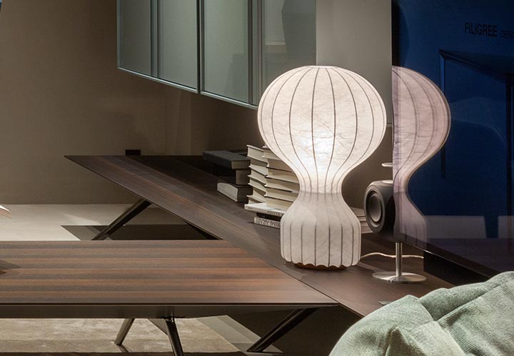 Flos Настольная лампа Gatto Small F2701009 от Flos — в интерьере