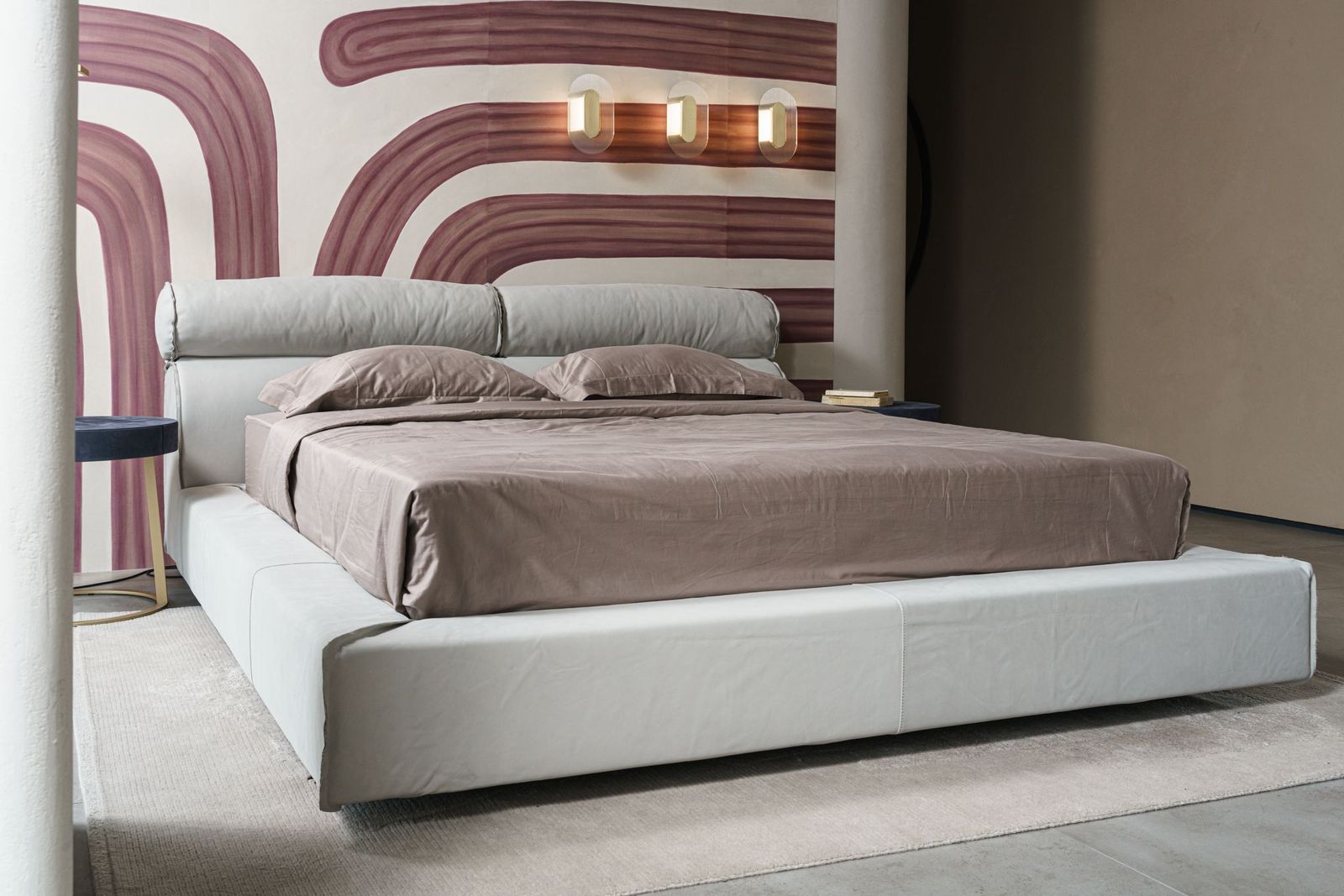 Baxter Кровать Miami Soft Kashmir Nuage от Baxter — в интерьере