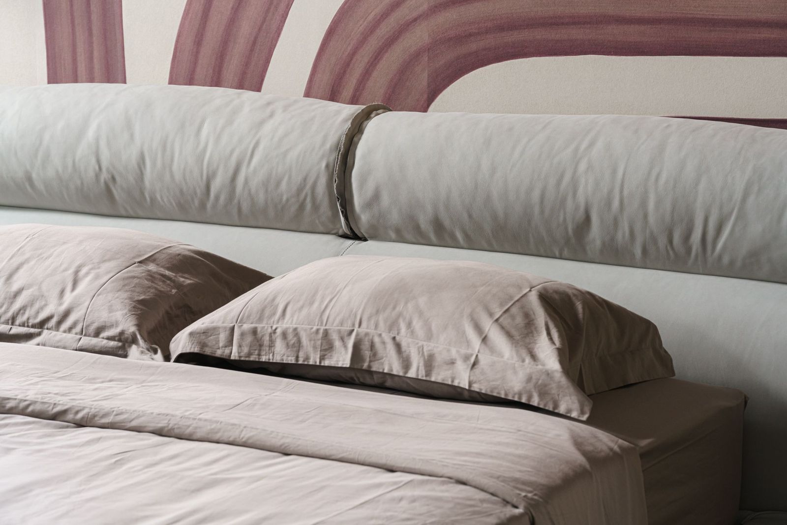 Baxter Кровать Miami Soft Kashmir Nuage от Baxter — в интерьере