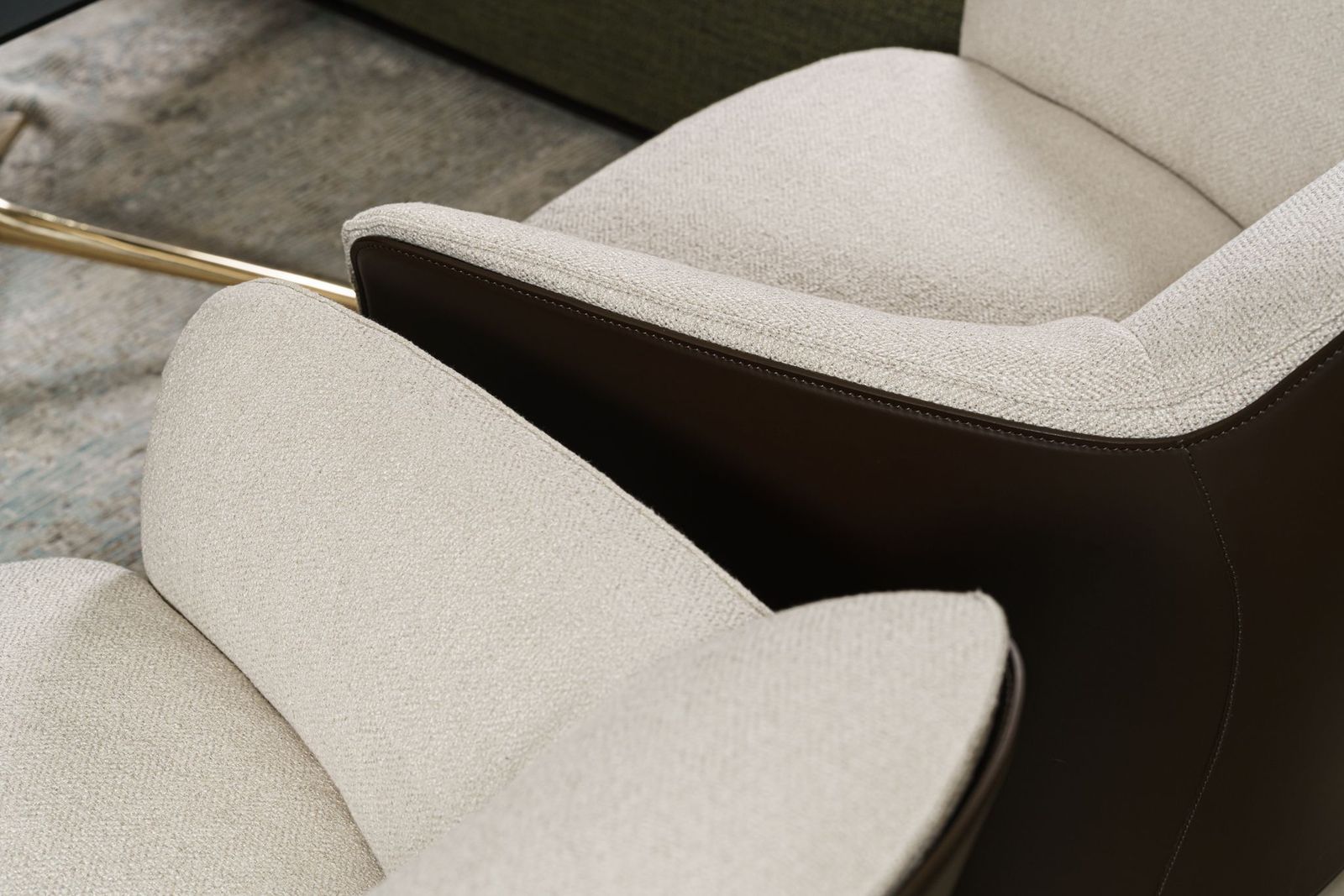 Poliform Кресло Kaori Caffee/Crema от Poliform — в интерьере