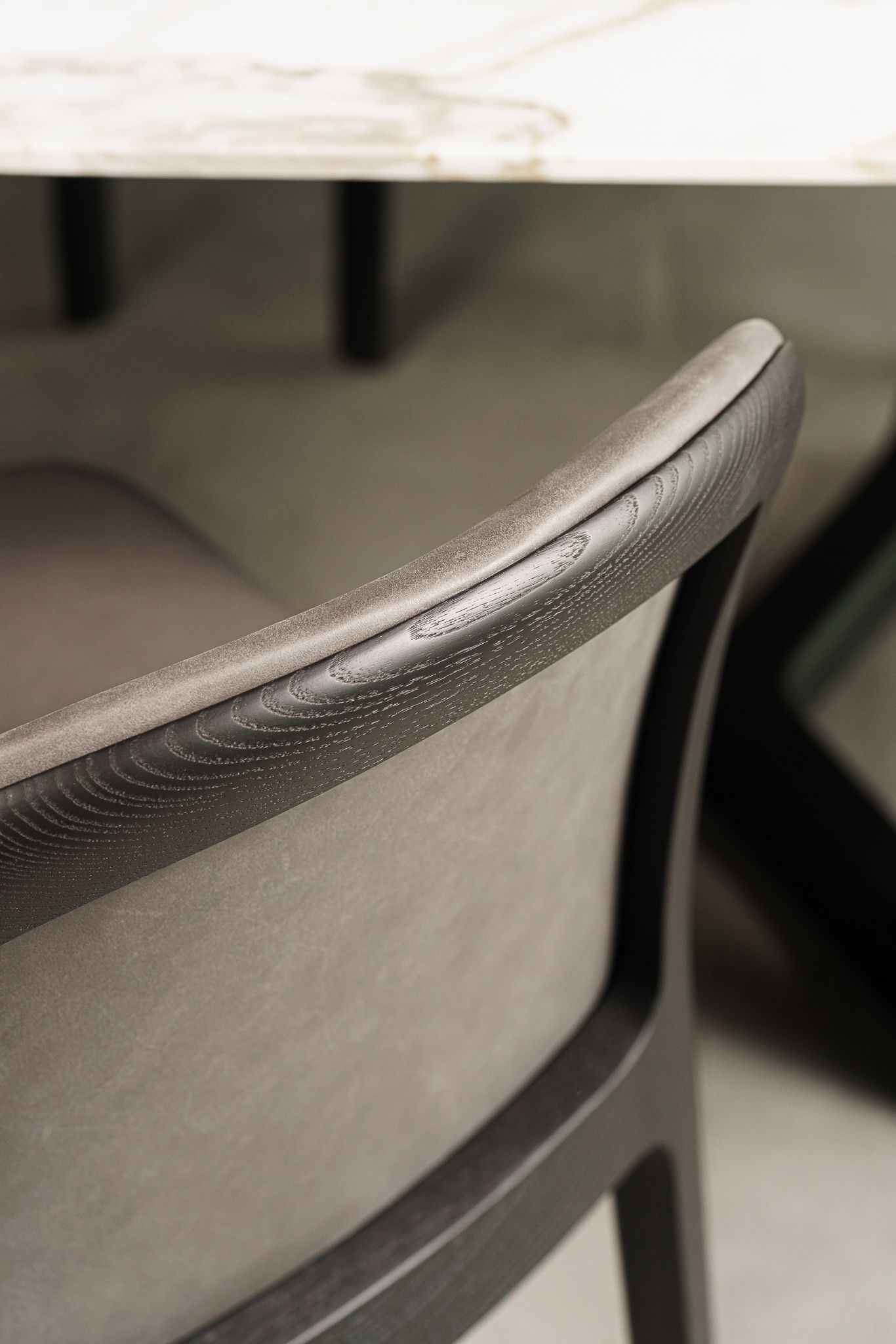 Molteni&C Стул Tea Leather Siria 1291/oak black от Molteni & C — в интерьере