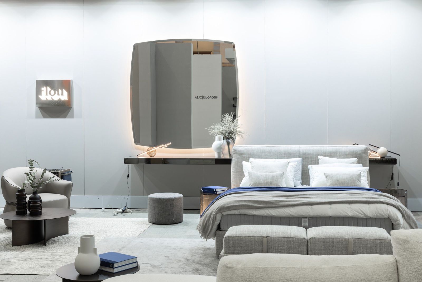 Flou Зеркало с подсветкой Olivier 180 от Flou — в интерьере