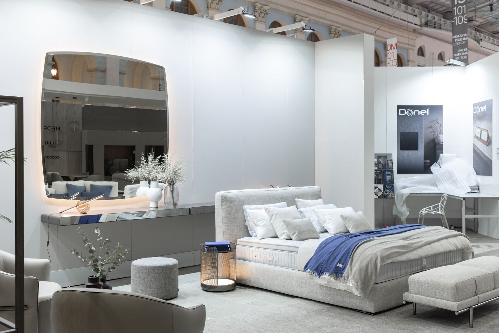 Flou Зеркало с подсветкой Olivier 180 от Flou — в интерьере