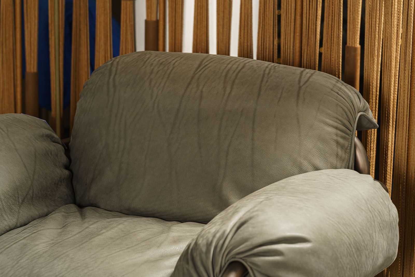 Baxter Кресло So Good Plume Mat Leather от Baxter — в интерьере