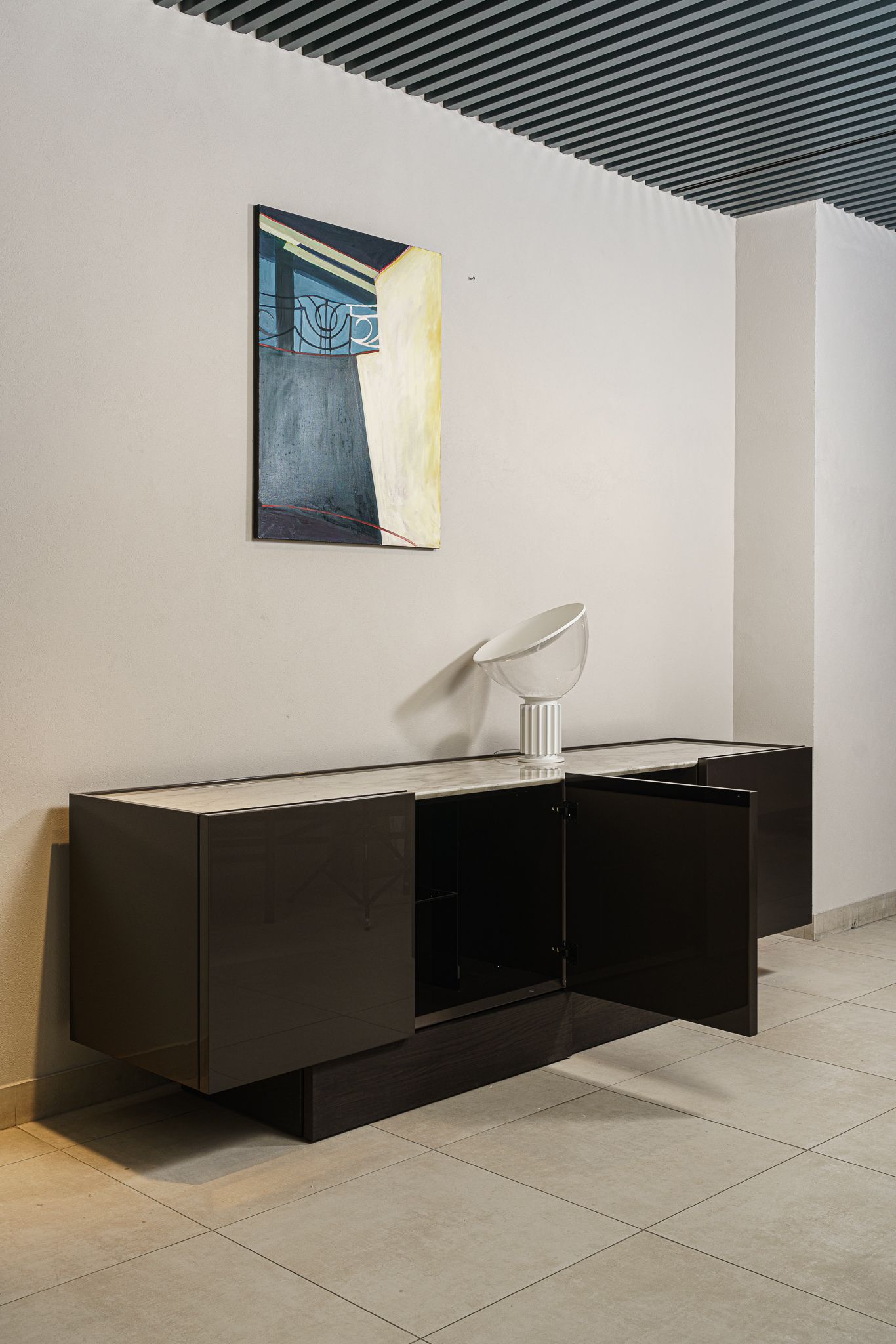 Flos Настольная лампа Taccia Small Vetro F6604009 от Flos — в интерьере
