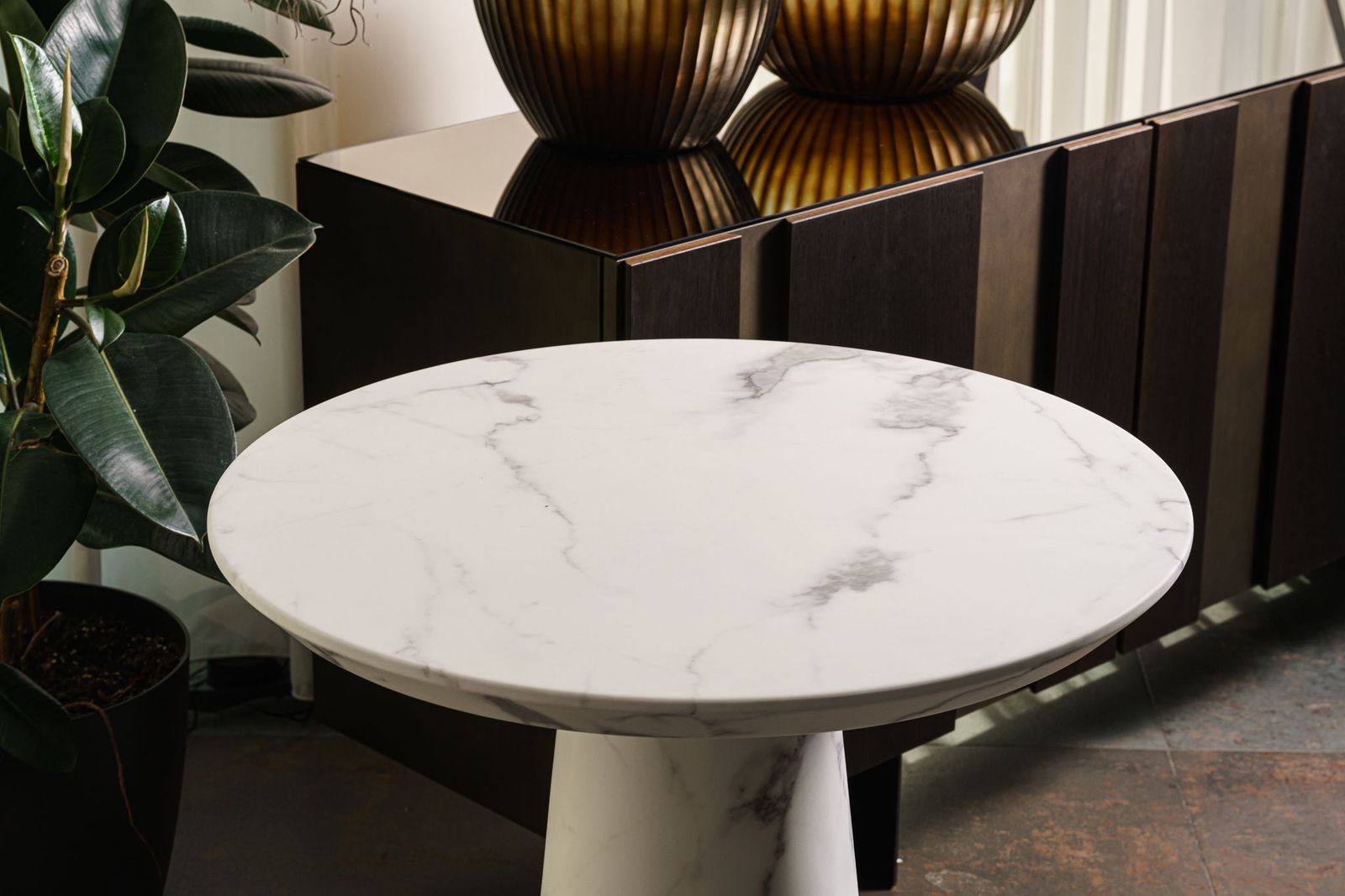 Polspotten Столик бистро Disc Marble Look White от Polspotten — в интерьере