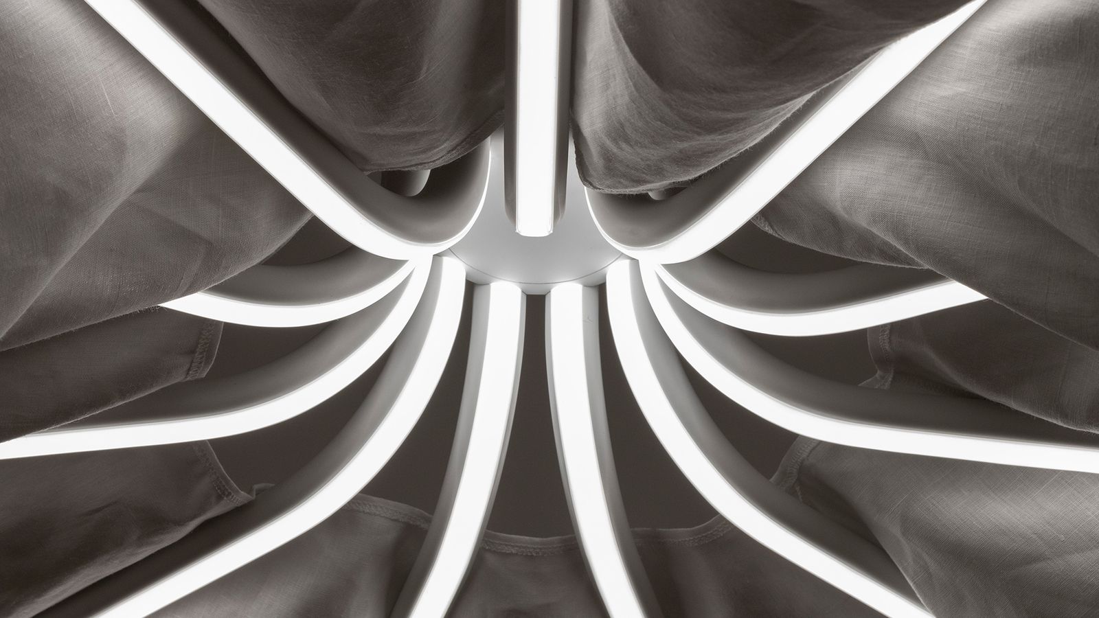 Artemide Подвесной светильник Veil от Artemide — в интерьере