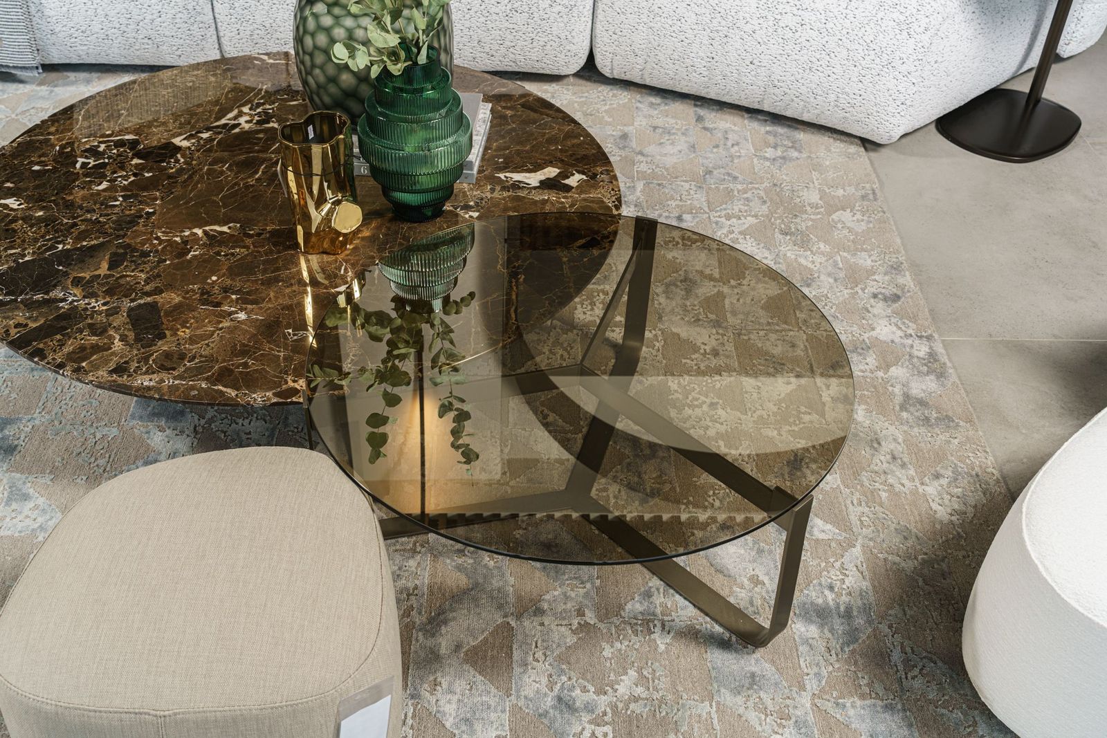 Flou Журнальный столик Yari 80 Bronzed Glass от Flou — в интерьере