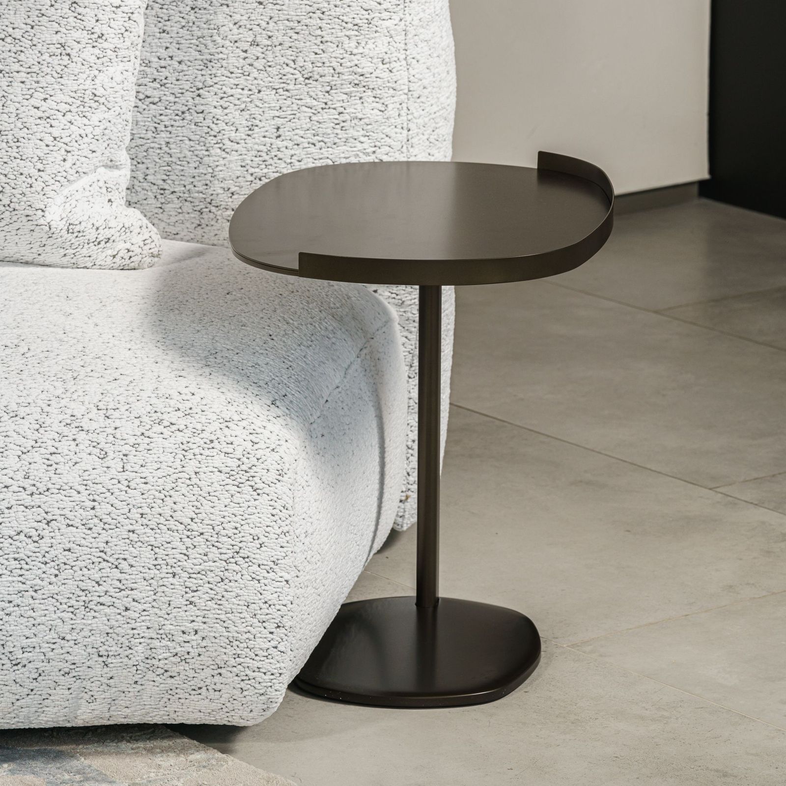 Flou Журнальный столик Victoria Anodic Bronze от Flou — в интерьере