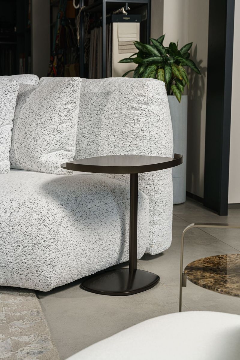 Flou Журнальный столик Victoria Anodic Bronze от Flou — в интерьере