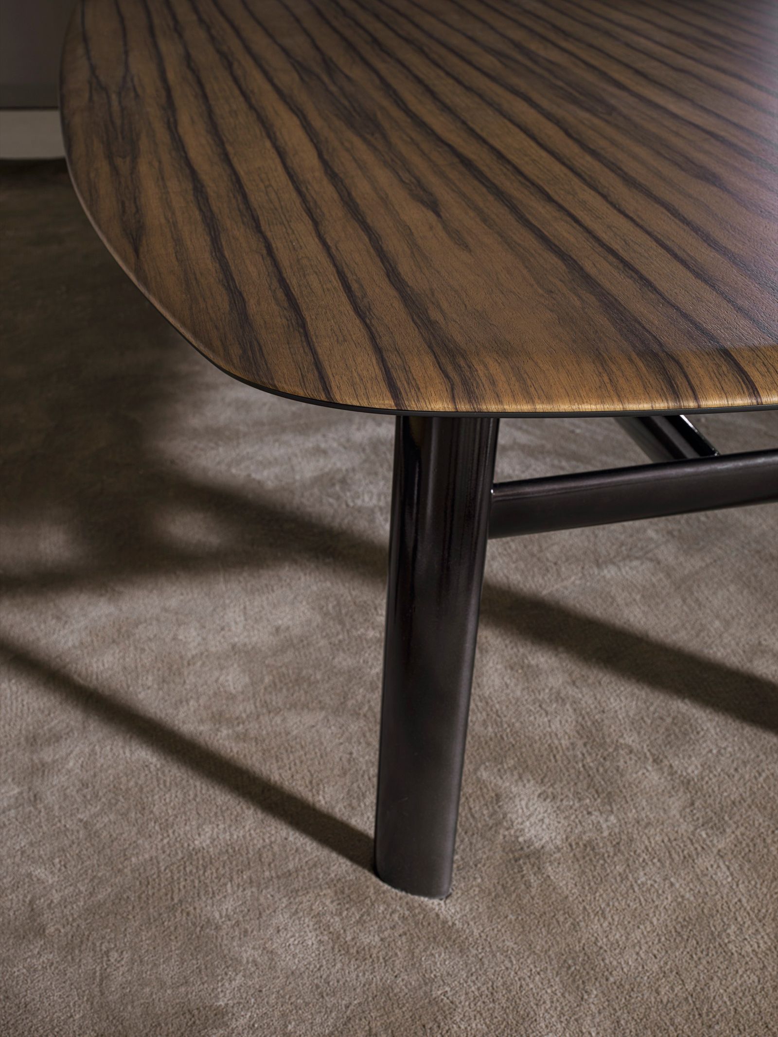 Molteni&C Стол Old Ford от Molteni & C — в интерьере