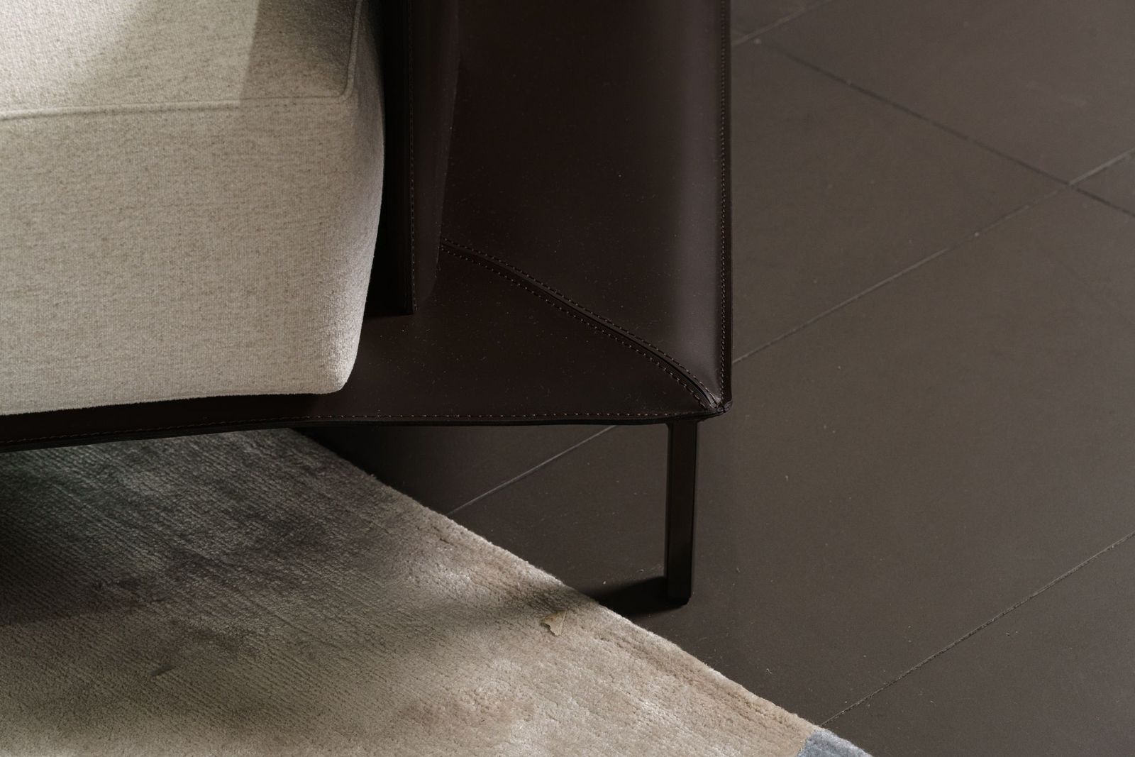 Poliform Диван Brera Naxos 18 Canapa от Poliform — в интерьере