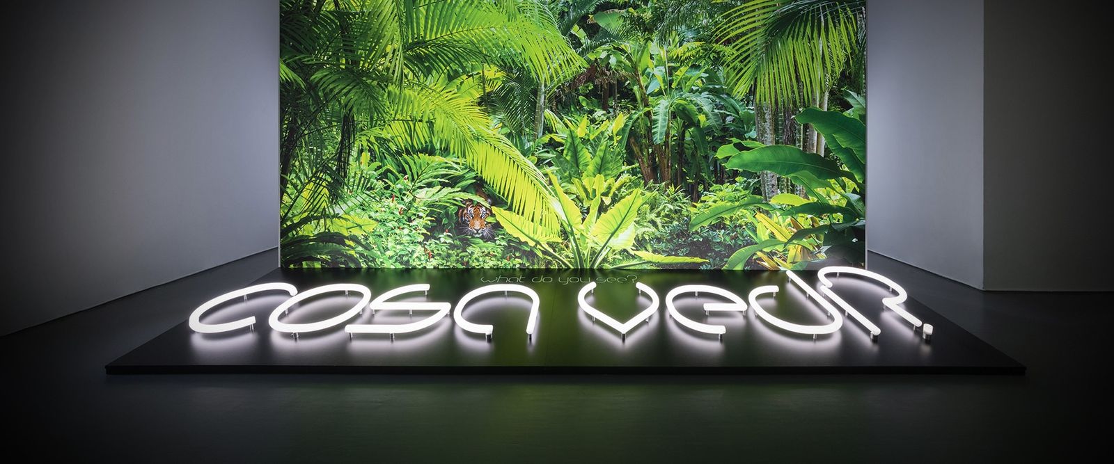 Artemide Бра Alphabet от Artemide — в интерьере