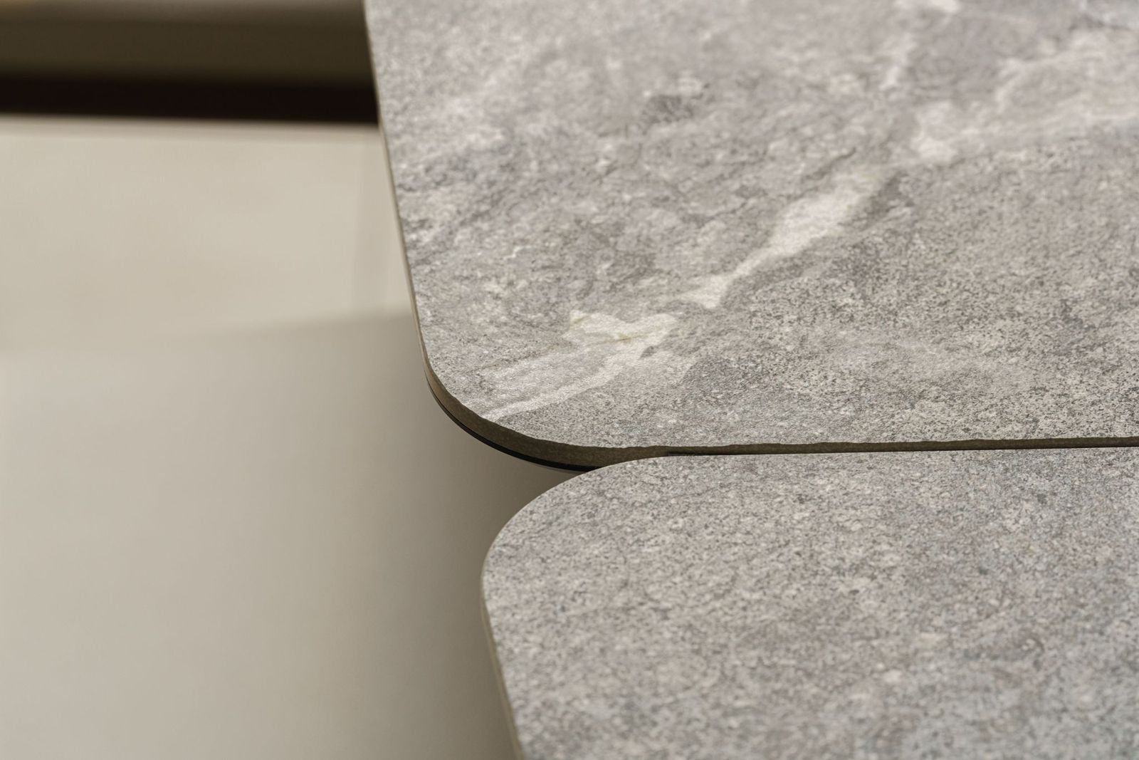 Cattelan Italia Стол Duffy Keramik Drive KM13 Arenal от Cattelan Italia — в интерьере