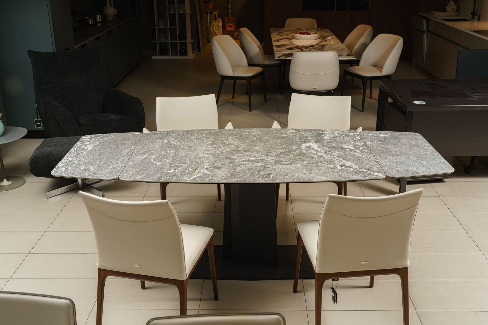 Cattelan Italia Стол Duffy Keramik Drive KM13 Arenal от Cattelan Italia — в интерьере