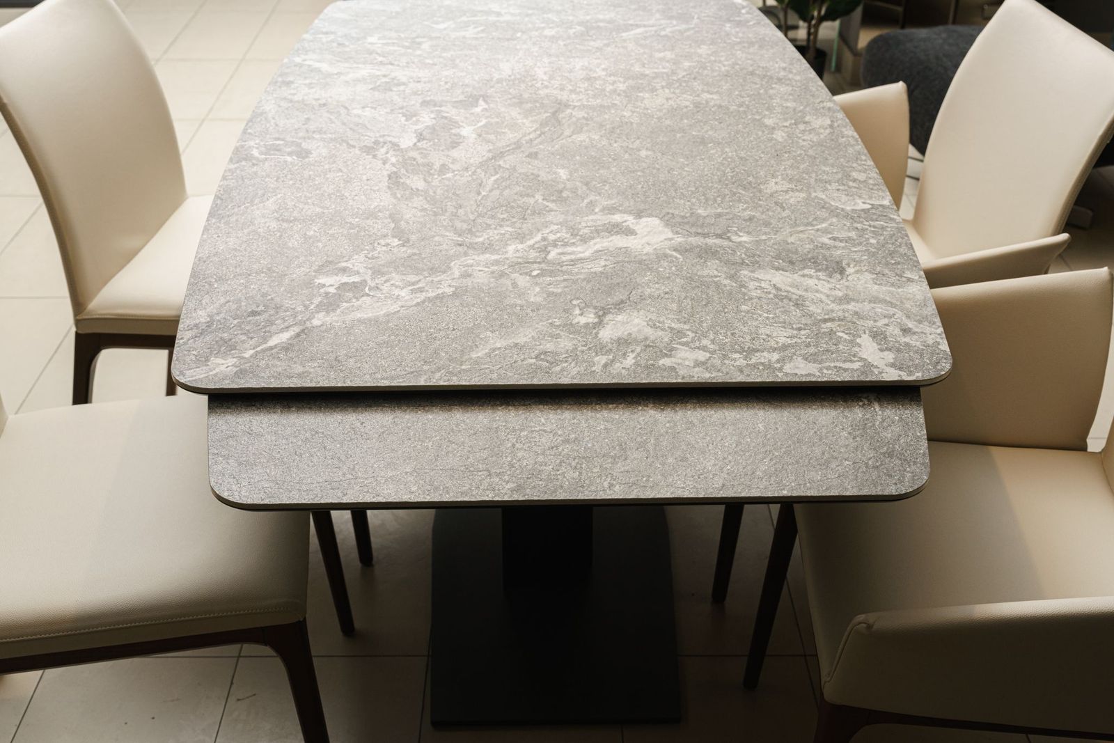 Cattelan Italia Стол Duffy Keramik Drive KM13 Arenal от Cattelan Italia — в интерьере