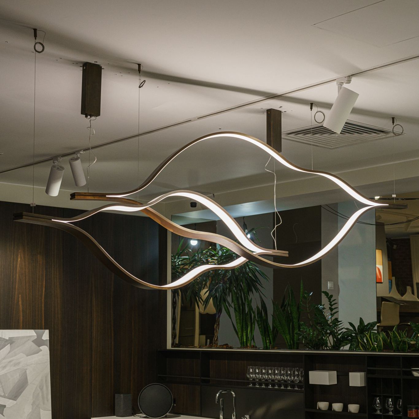 Henge Люстра Tape Light 204 от Henge — в интерьере