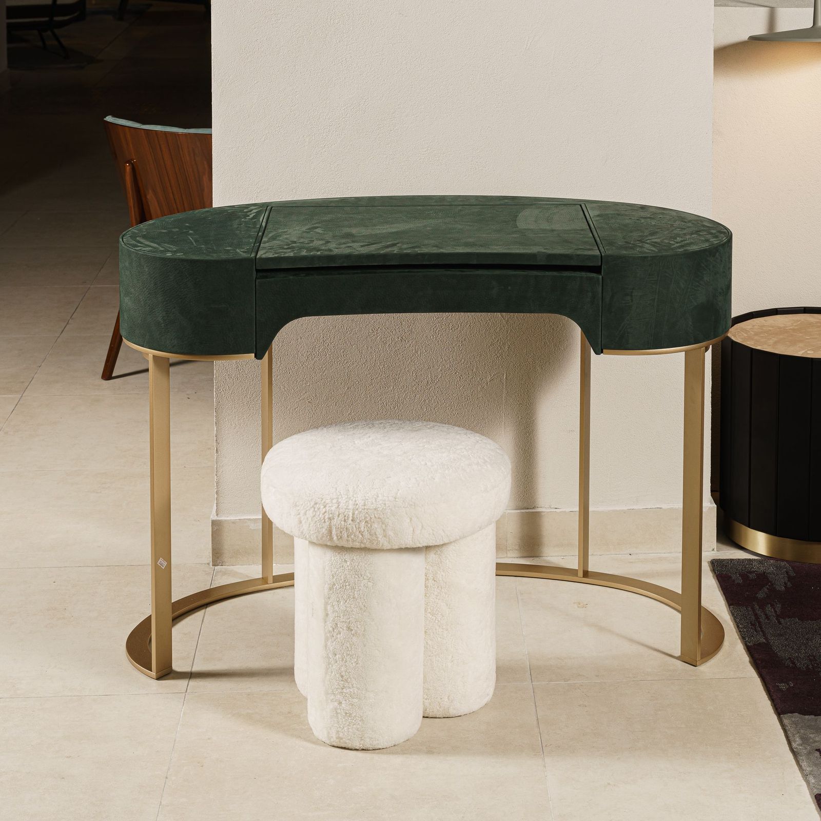 Baxter Туалетный столик Yves Nabuck Wood от Baxter — в интерьере