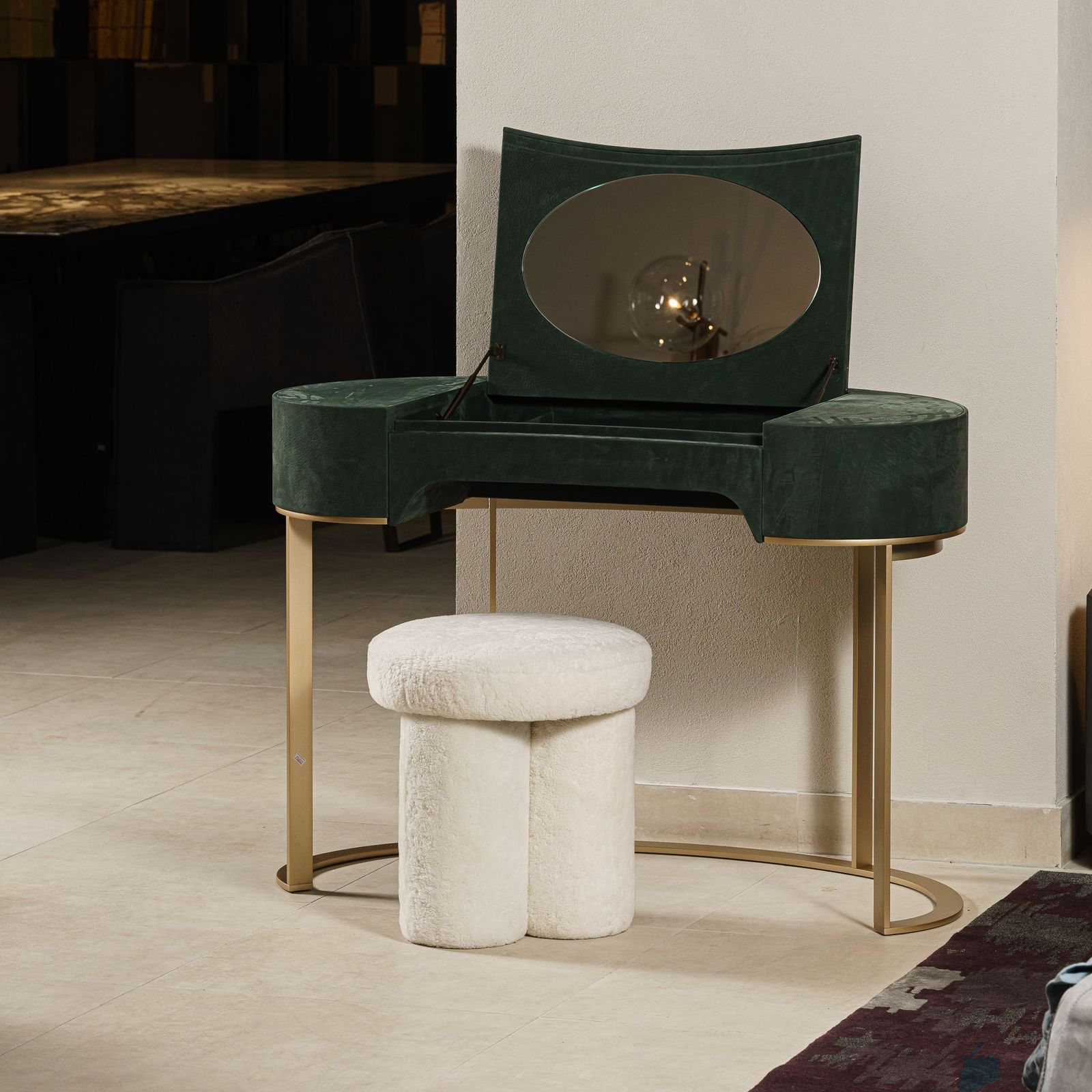 Baxter Туалетный столик Yves Nabuck Wood от Baxter — в интерьере