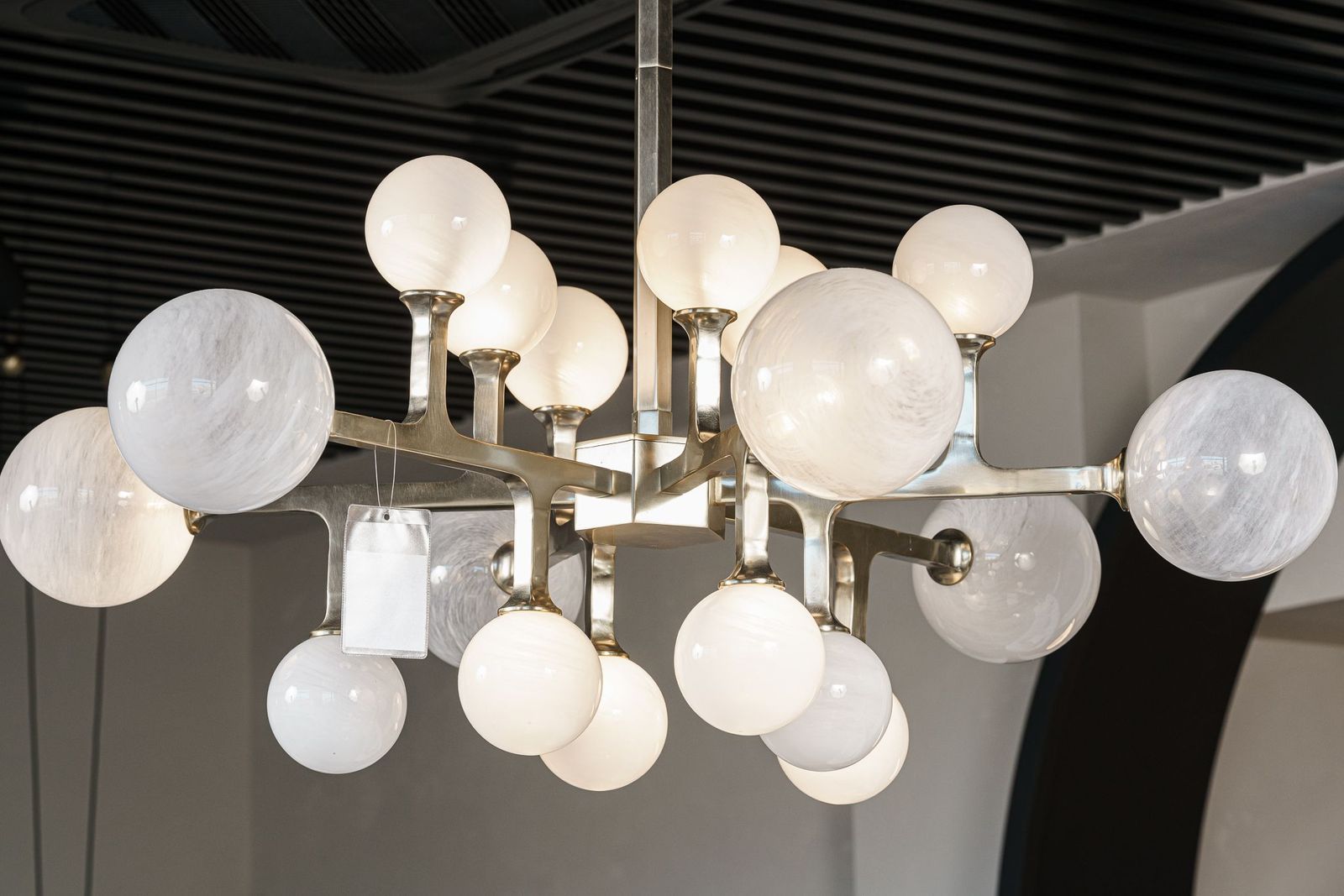 Arteriors Люстра Tricia от Arteriors — в интерьере