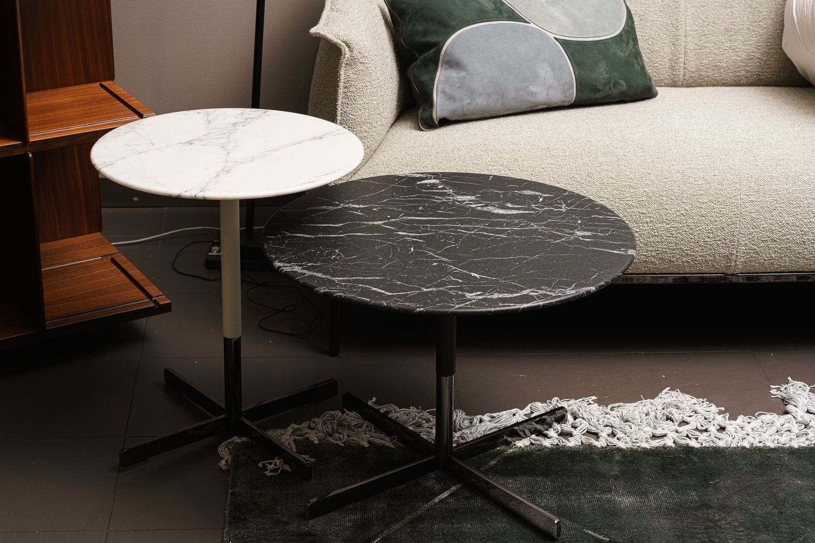 Poltrona Frau Журнальный столик Bob Marquinia marble 60 от Poltrona Frau — в интерьере