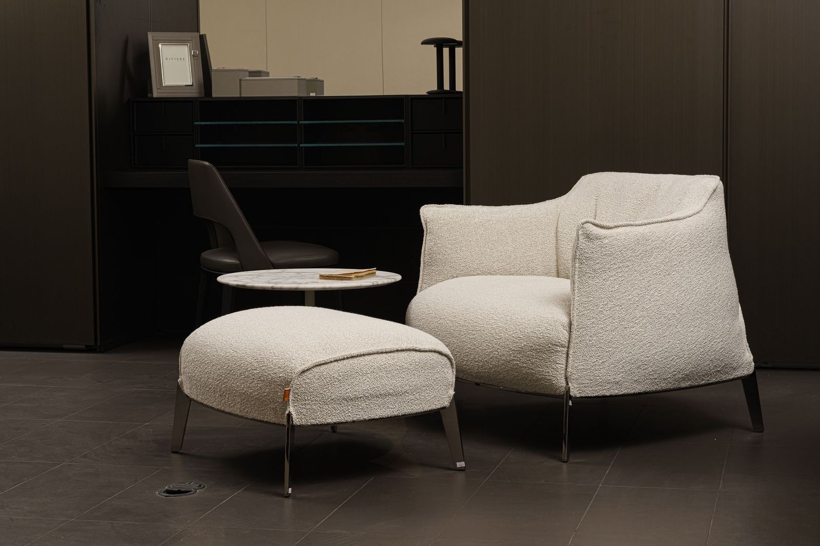 Poltrona Frau Кресло Archibald Gran Comfort Loop Greggio от Poltrona Frau — в интерьере