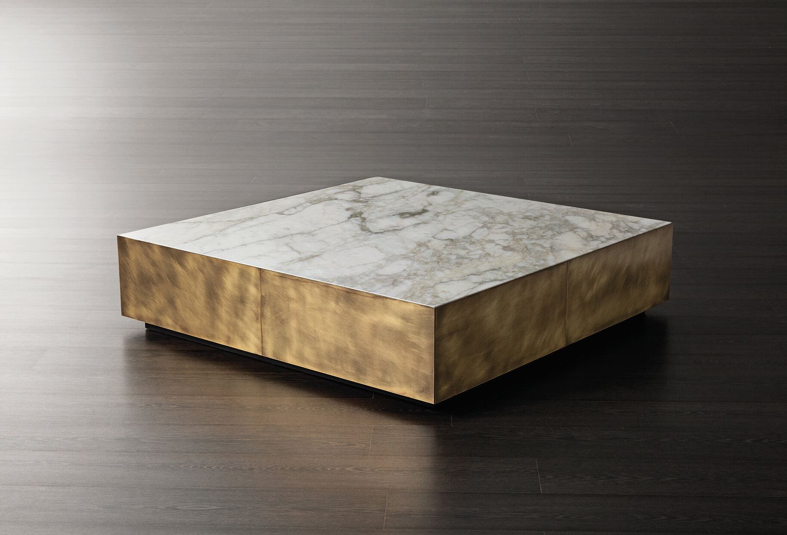Meridiani Журнальный столик Belt Marble 100 square от Meridiani — в интерьере