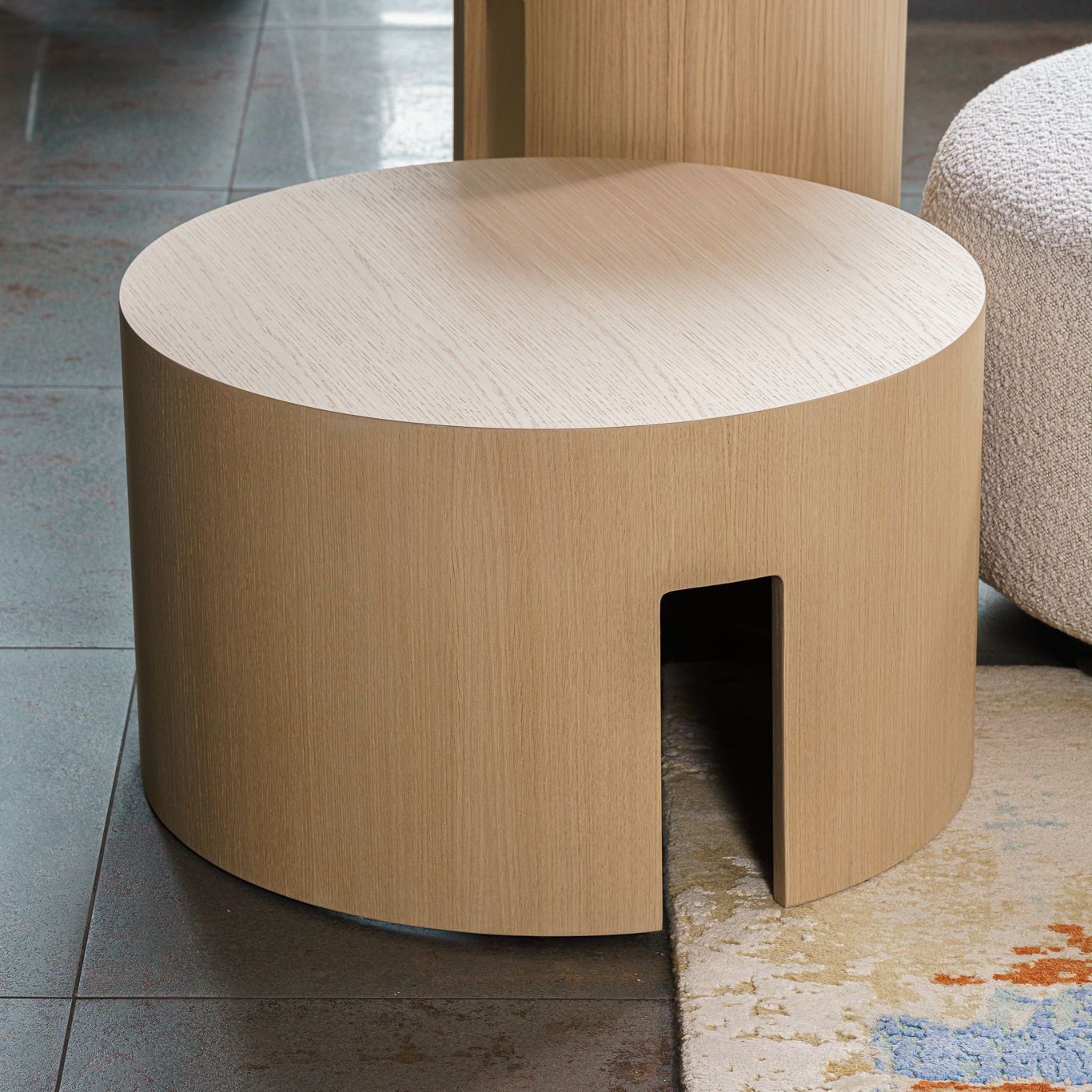 Meridiani Журнальный столик Gong 60 Oak Light от Meridiani — в интерьере