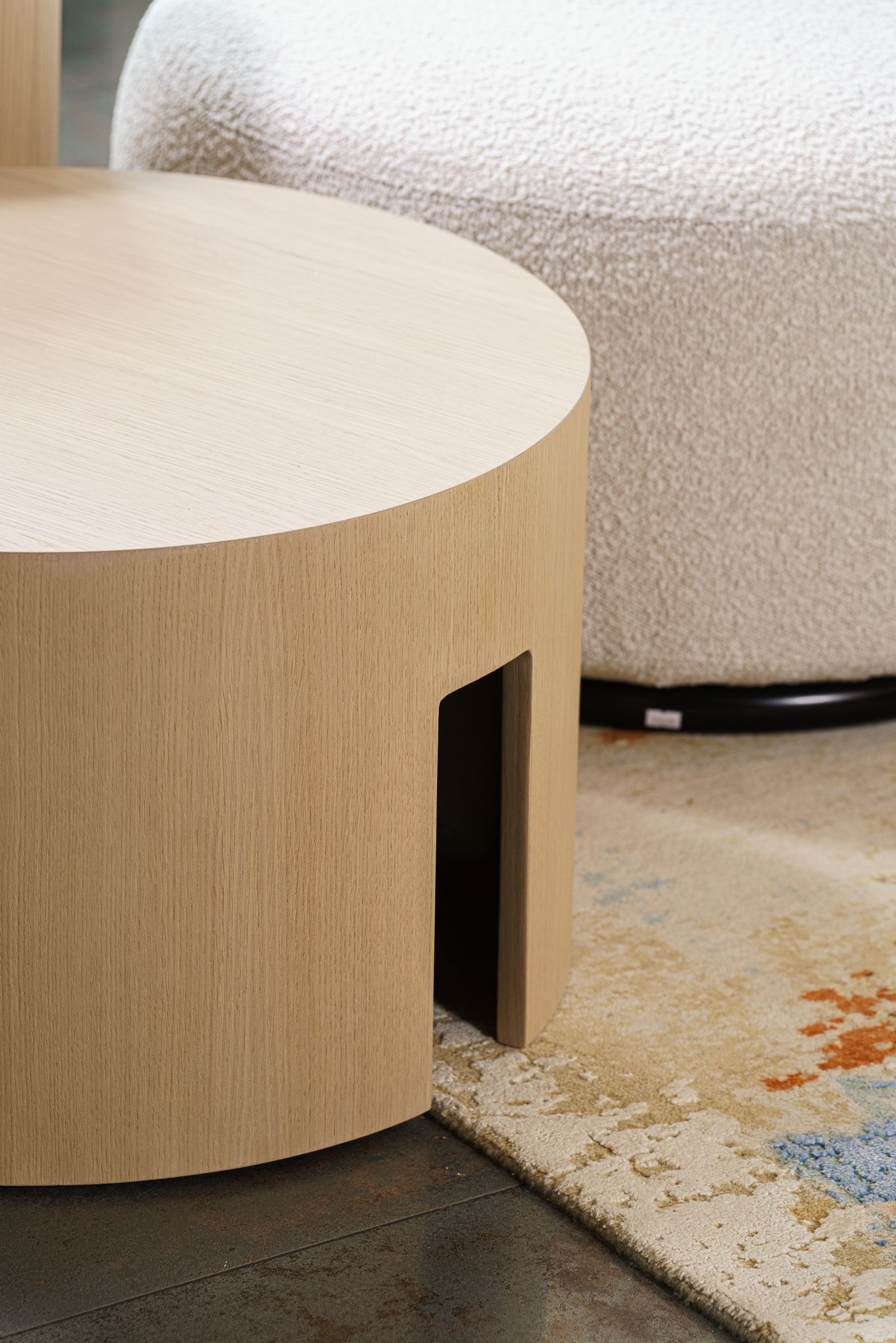 Meridiani Журнальный столик Gong 60 Oak Light от Meridiani — в интерьере
