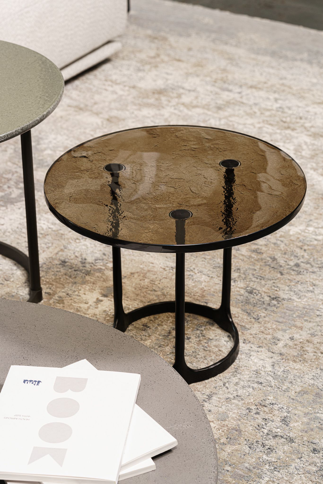 Molteni&C Журнальный столик Aster 50 Ricotto Verde от Molteni & C — в интерьере