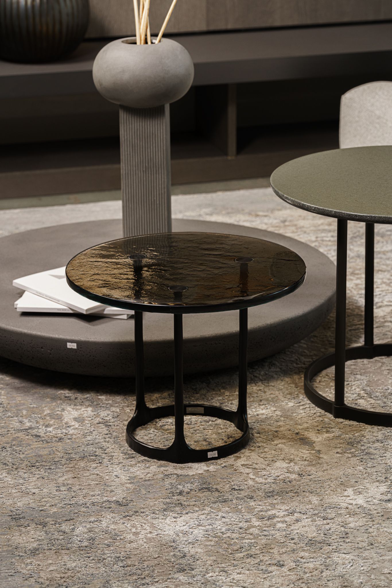 Molteni&C Журнальный столик Aster 50 Ricotto Verde от Molteni & C — в интерьере
