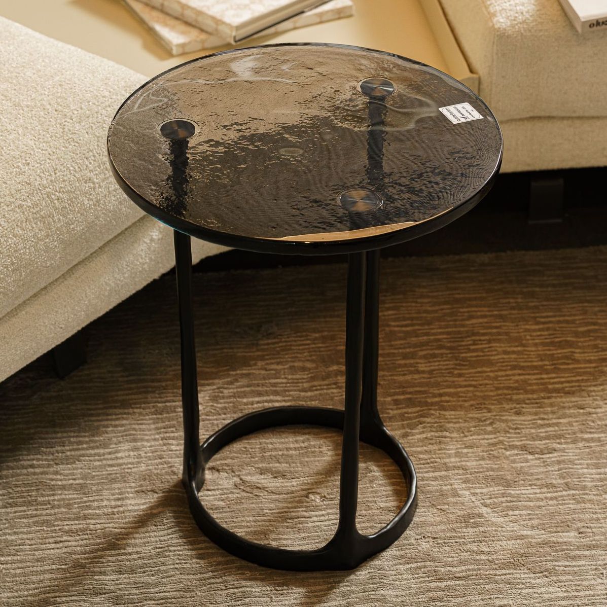 Molteni&C Журнальный столик Aster 40 Smoked от Molteni & C — в интерьере