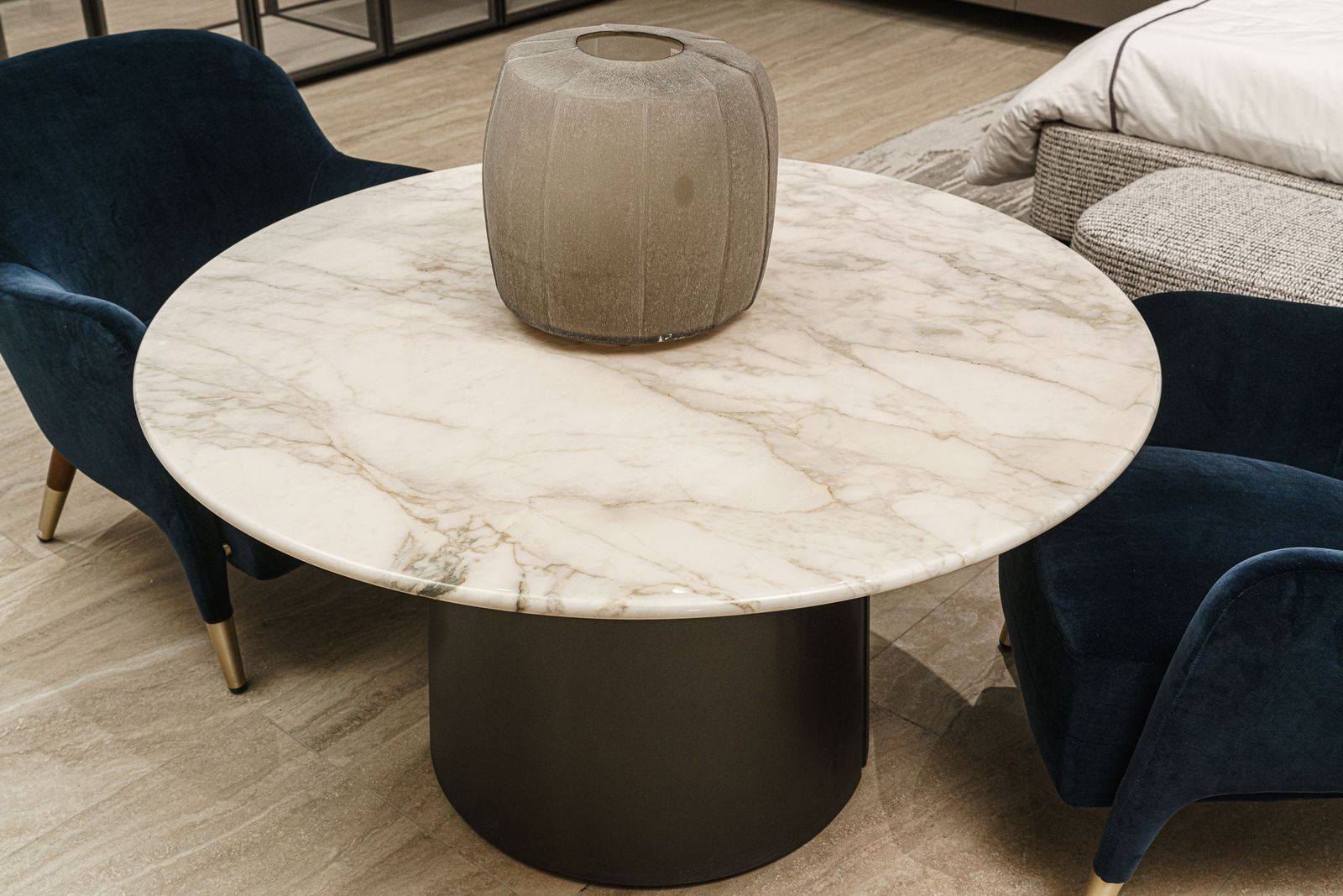 Molteni&C Lounge столик Mateo 120 Calacatta от Molteni & C — в интерьере