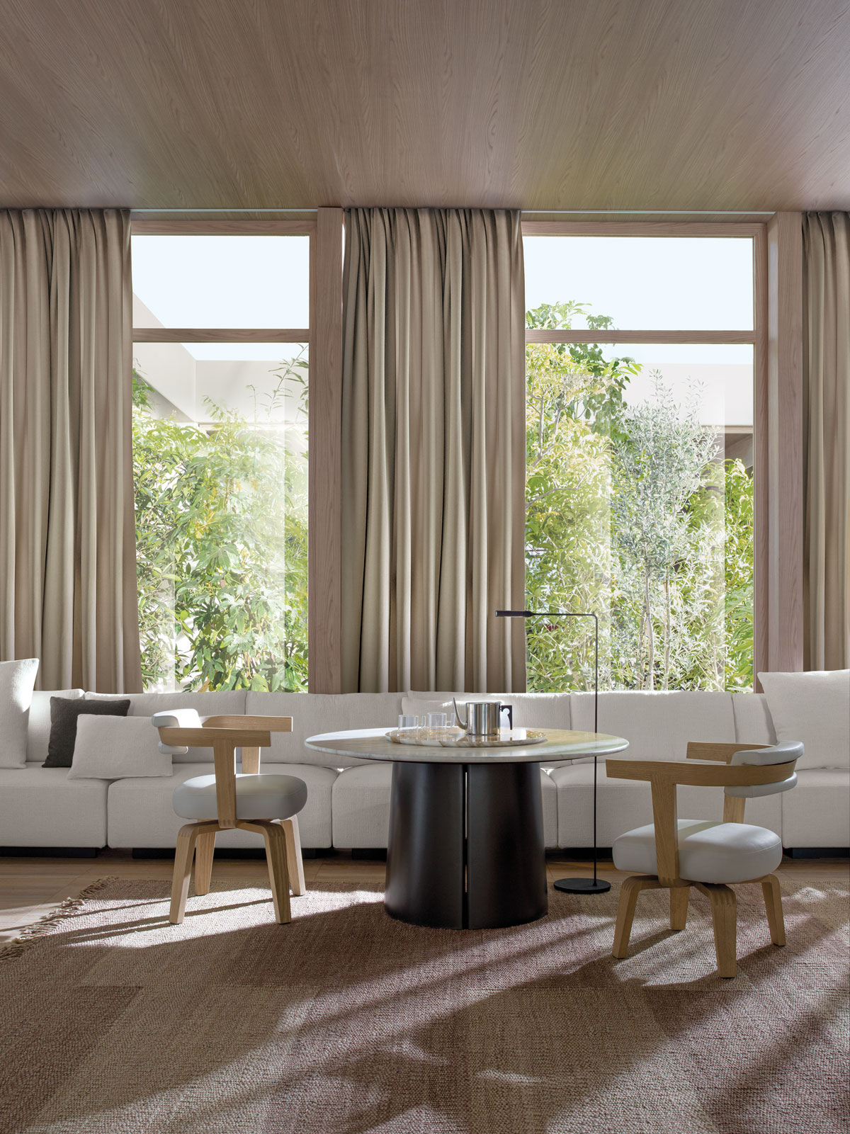 Molteni&C Lounge столик Mateo 120 Calacatta от Molteni & C — в интерьере