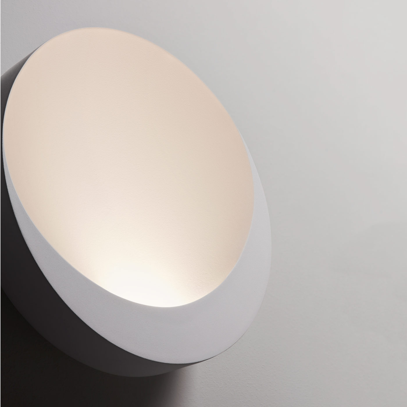 Vibia Бра Dots 4665 Off White от Vibia — в интерьере