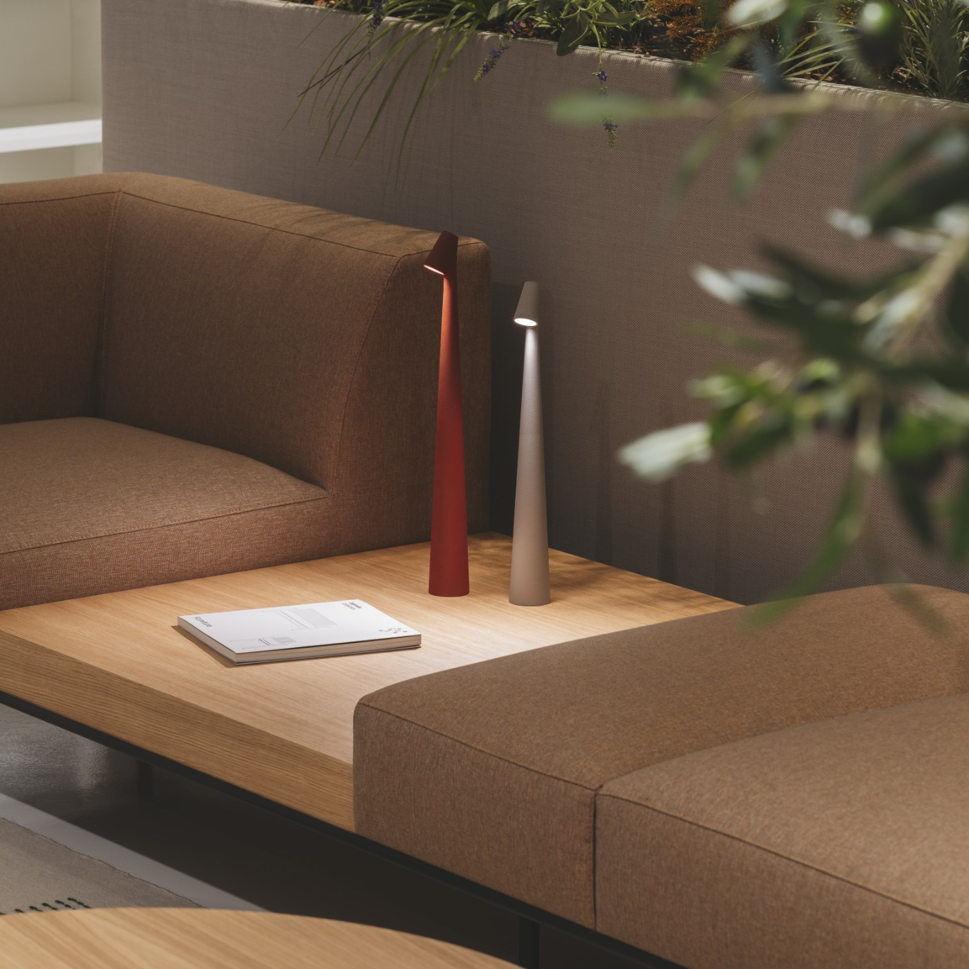 Vibia Настольная лампа Africa 5580 Biege D1 от Vibia — в интерьере