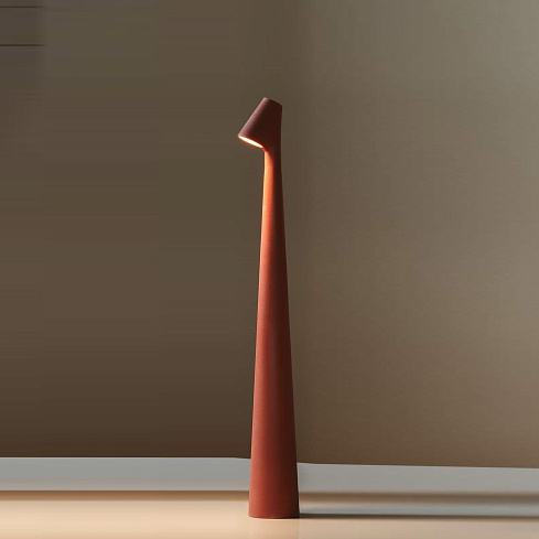 Vibia Настольная лампа Africa 5585 Terra Dark от Vibia — в интерьере