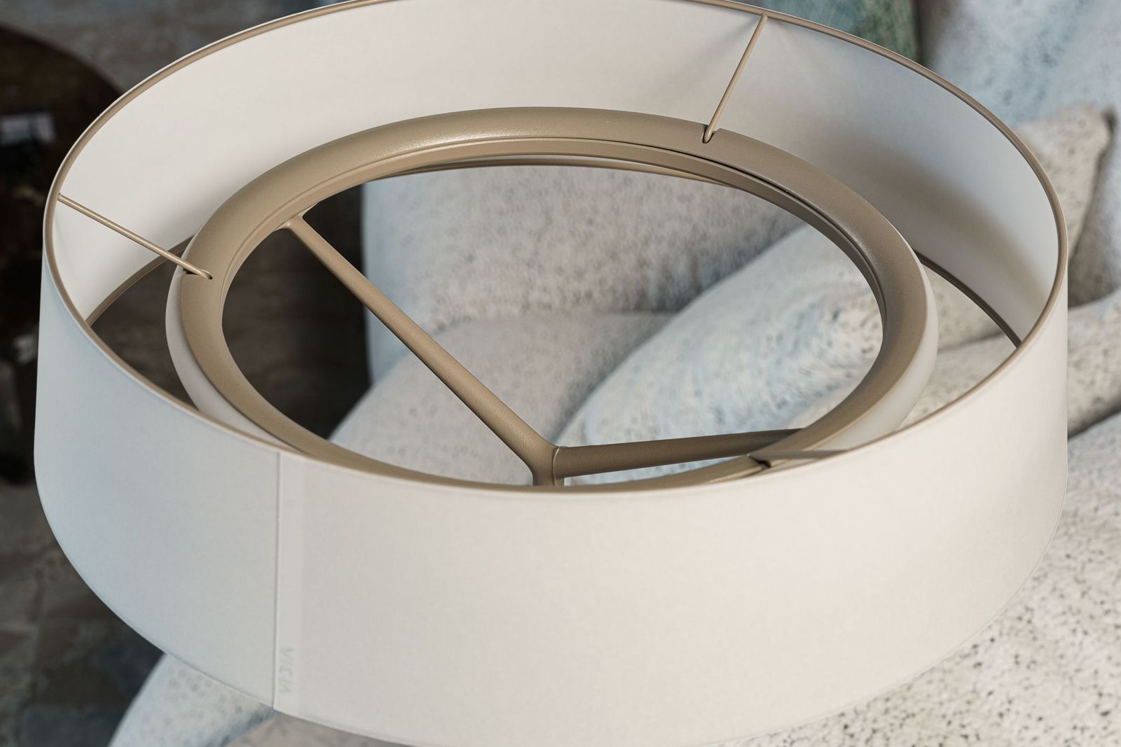 Vibia Торшер Dama 3230 от Vibia — в интерьере