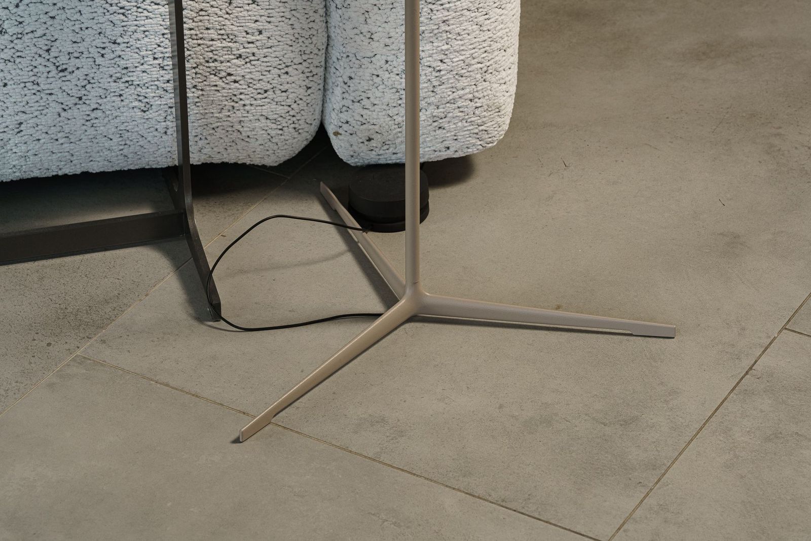 Vibia Торшер Dama 3230 от Vibia — в интерьере