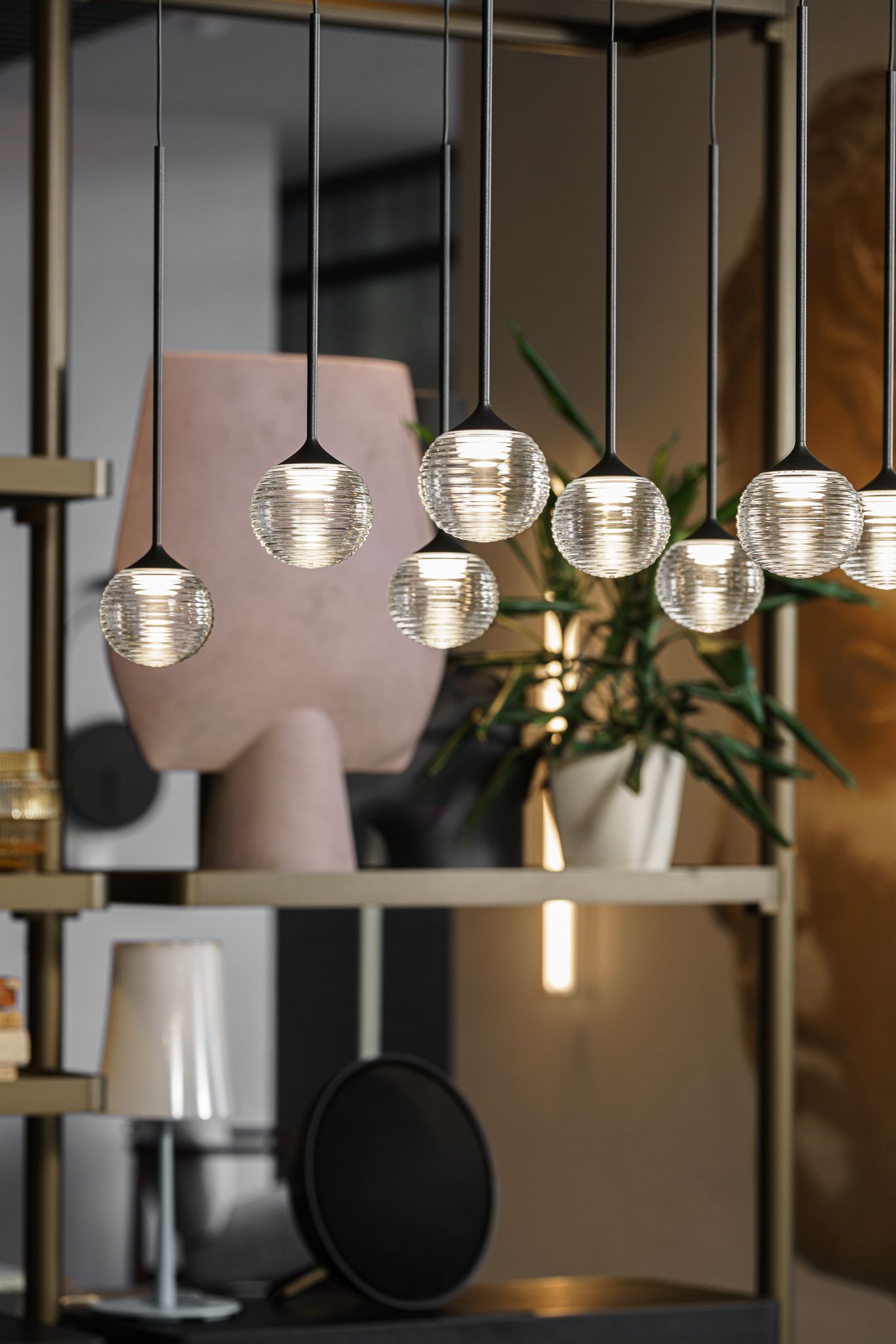 Vibia Подвесной светильник Algorithm 0870 Graphite от Vibia — в интерьере