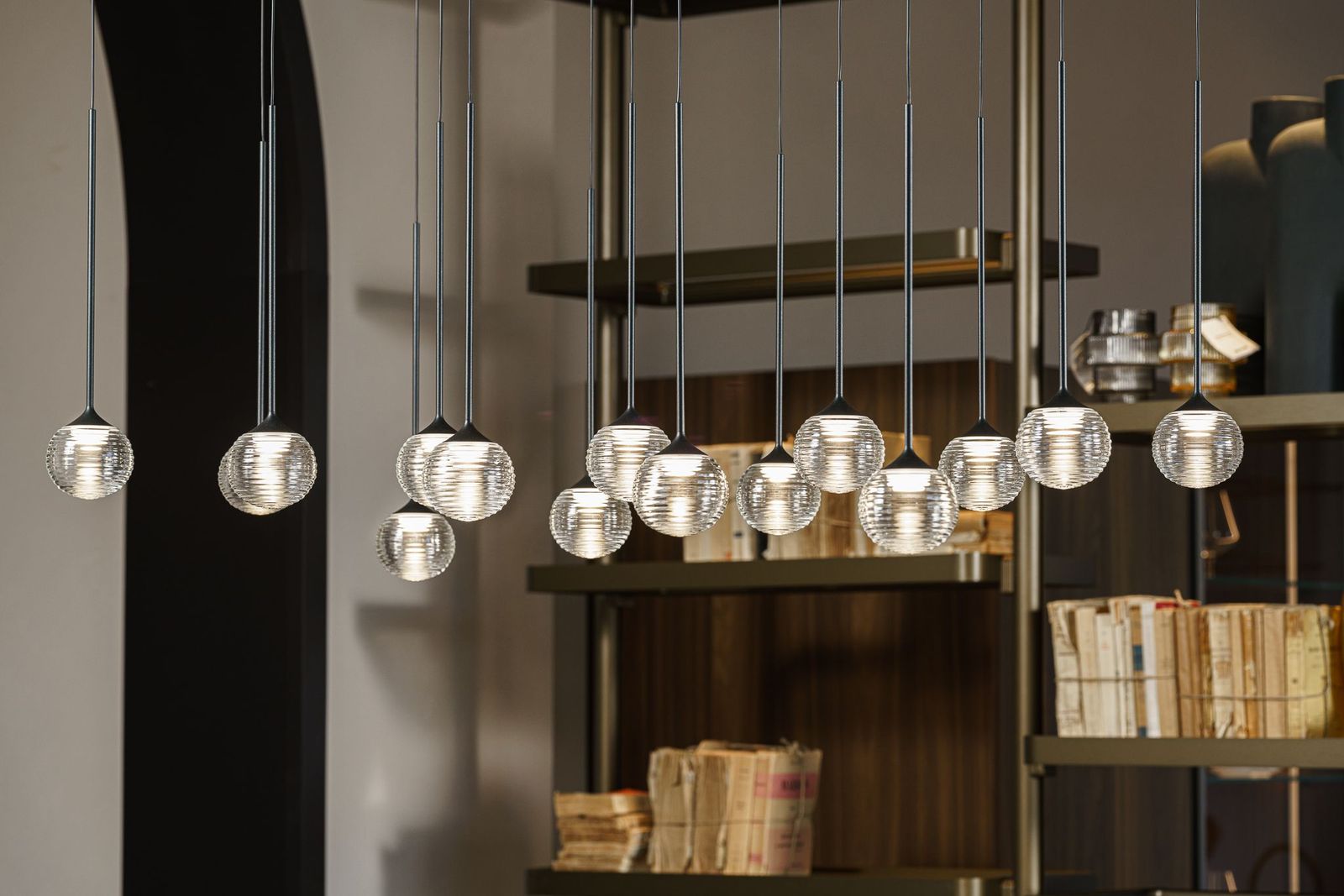 Vibia Подвесной светильник Algorithm 0870 Graphite от Vibia — в интерьере