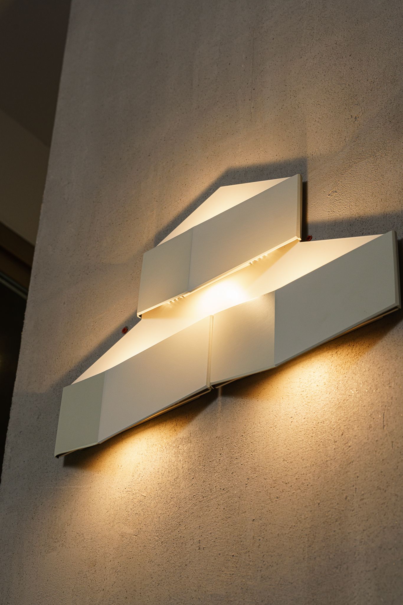 Vibia Бра Fold Surface 4202 Off White от Vibia — в интерьере