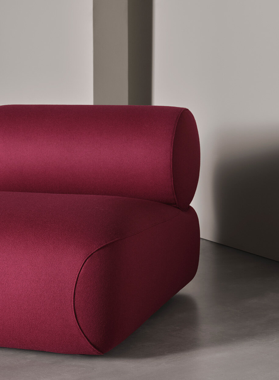 Meridiani Пуф Oscar от Meridiani — в интерьере