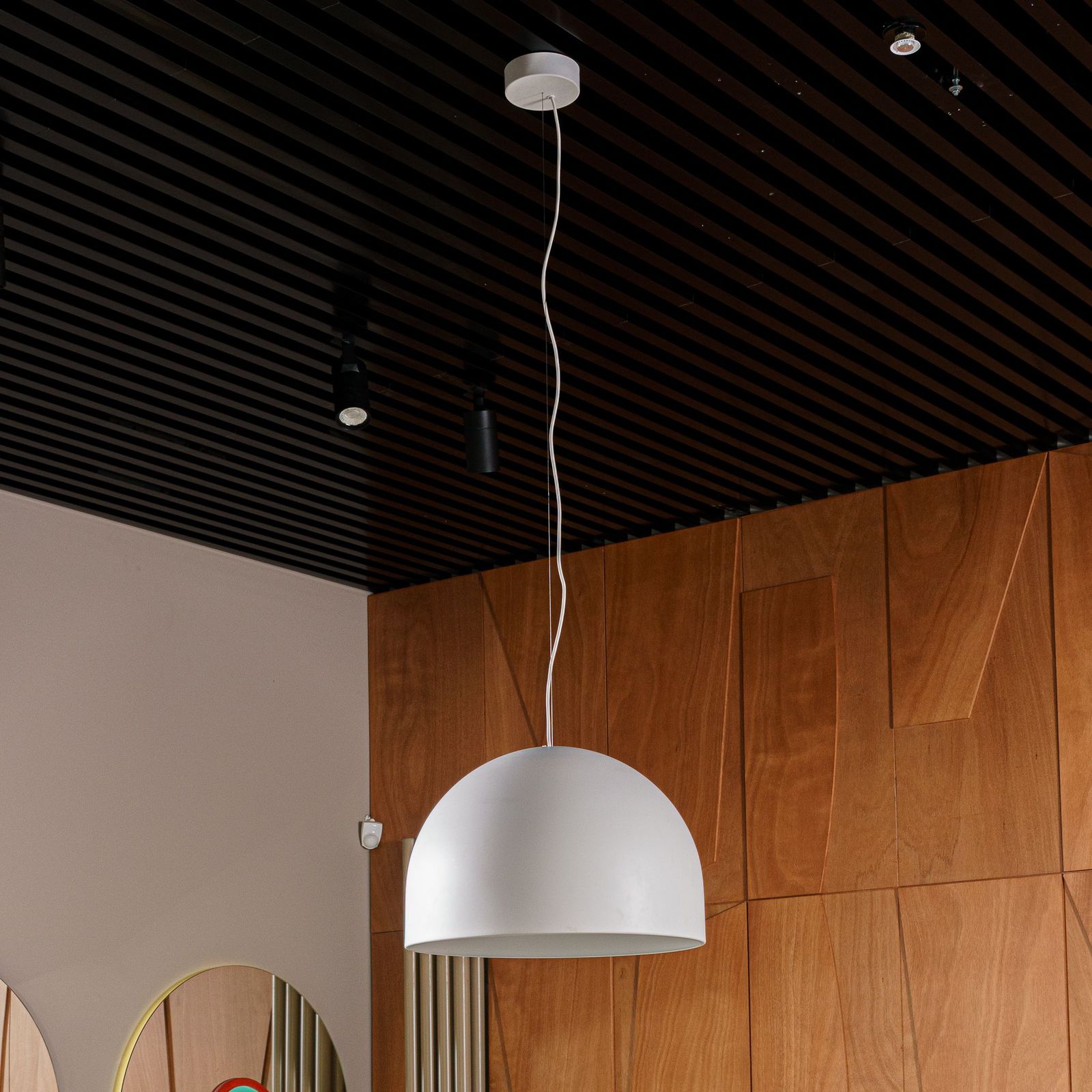 Flos Подвесной светильник My Dome White от Flos — в интерьере