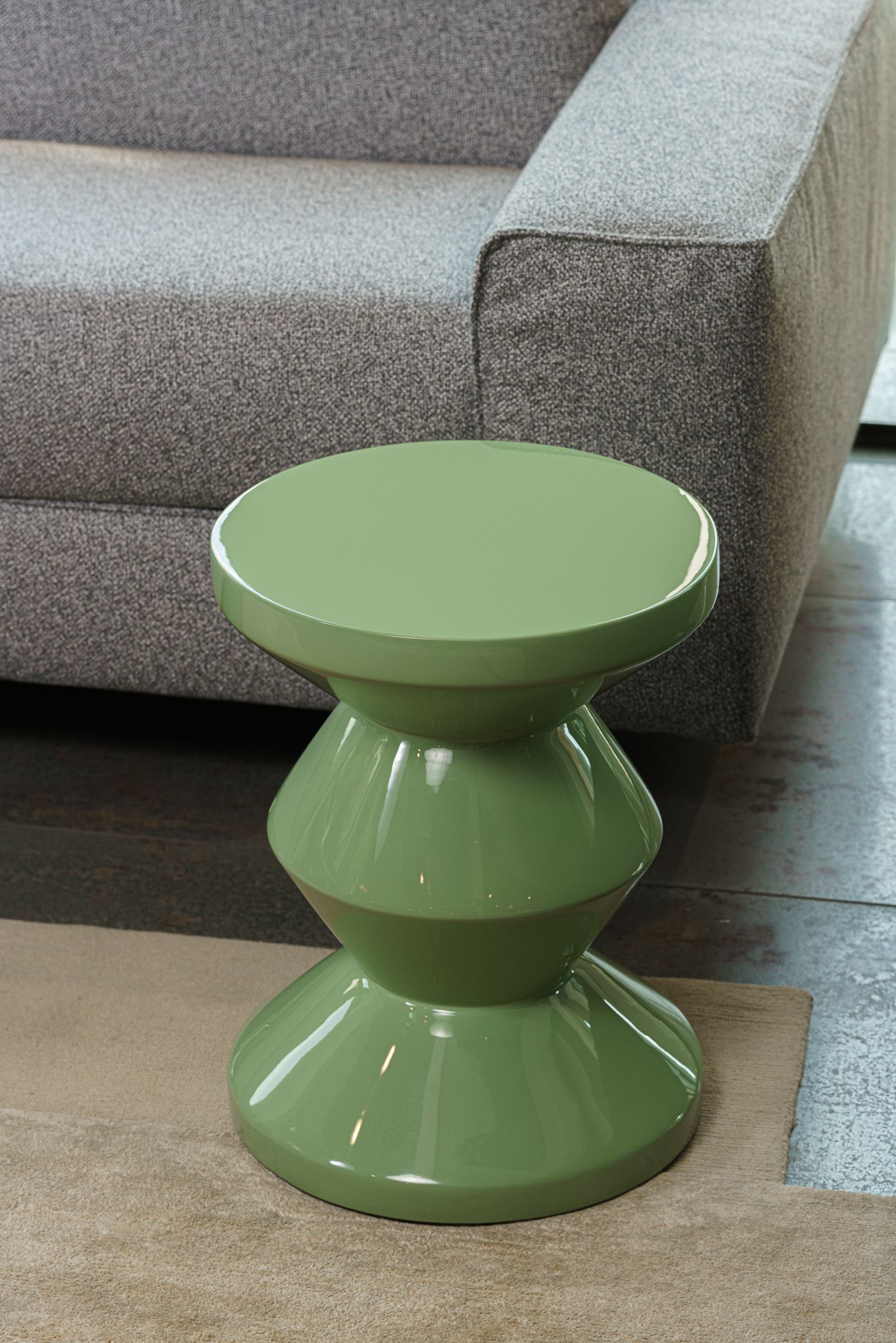 Polspotten Табурет Zig Zag Olive Green от Polspotten — в интерьере
